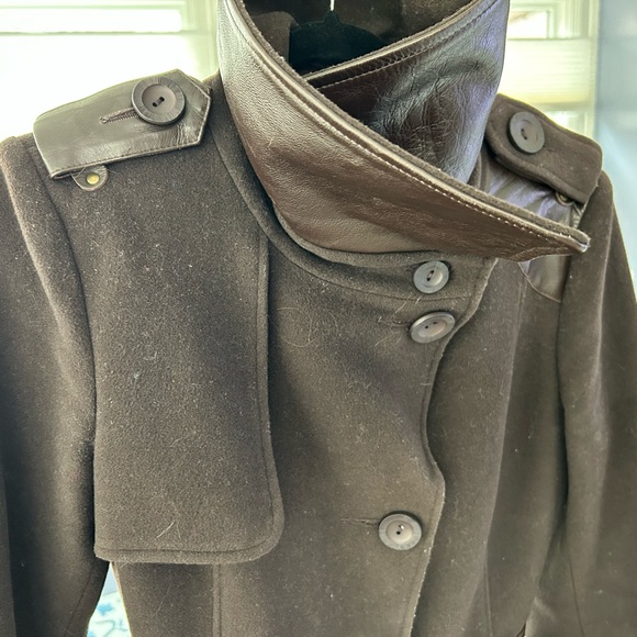 Mackage Wool Tench coat. Fabulously tailored and gorgeous on the bod. - Picture 4 of 11